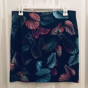 H&M Black with tropical print skirt NWT